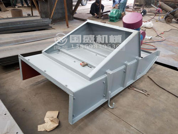 玉米電機(jī)振動給料機(jī) 玉米電機(jī)振動給料機(jī)
