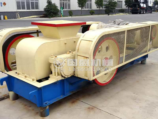 對(duì)輥破碎機(jī)設(shè)備生產(chǎn) 對(duì)輥破碎機(jī)設(shè)備生產(chǎn)